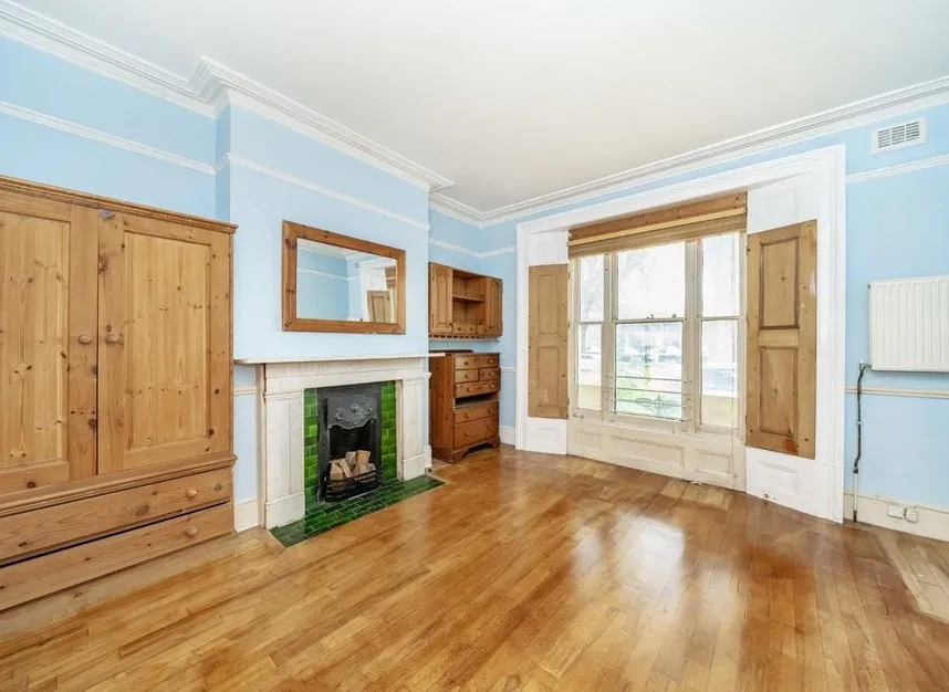 Chiswick High Road, Chiswick, W4, photo 5