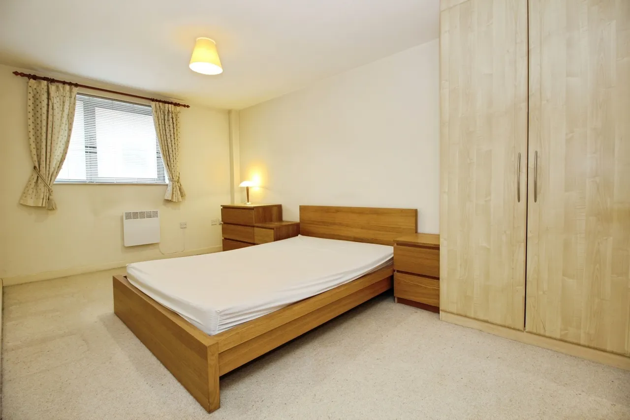 City Walk, Leeds, West Yorkshire, LS11, photo 5