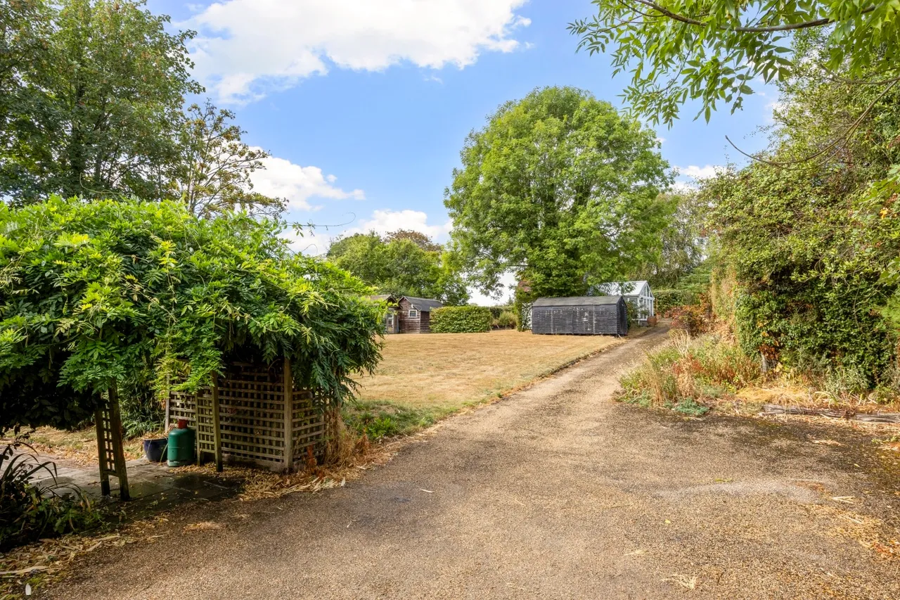 The Street, Bolney, RH17, photo 2