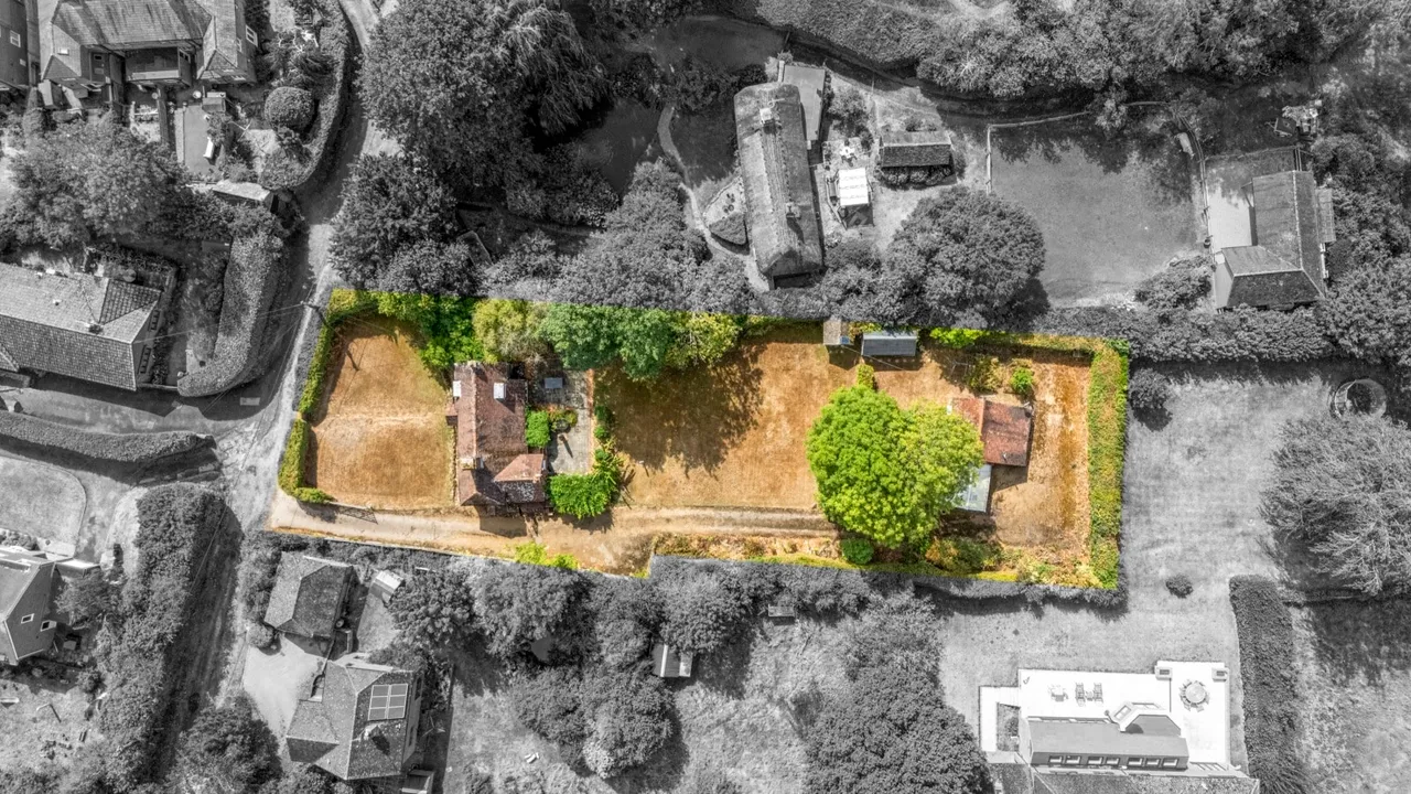 The Street, Bolney, RH17, photo 9