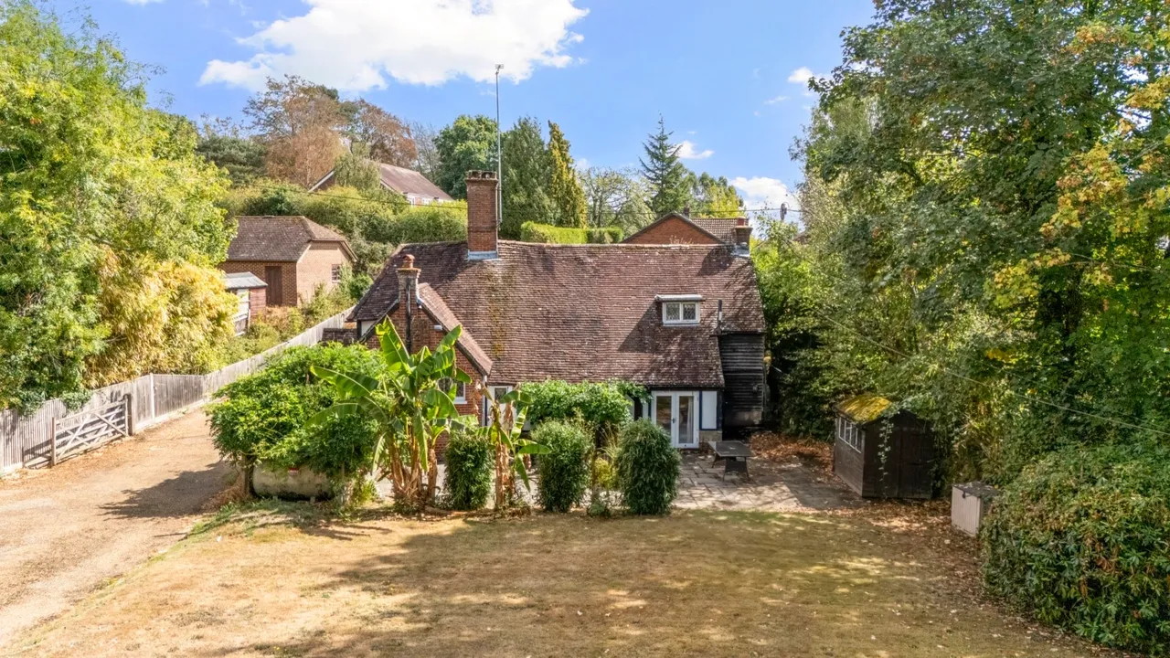 The Street, Bolney, RH17, photo 8