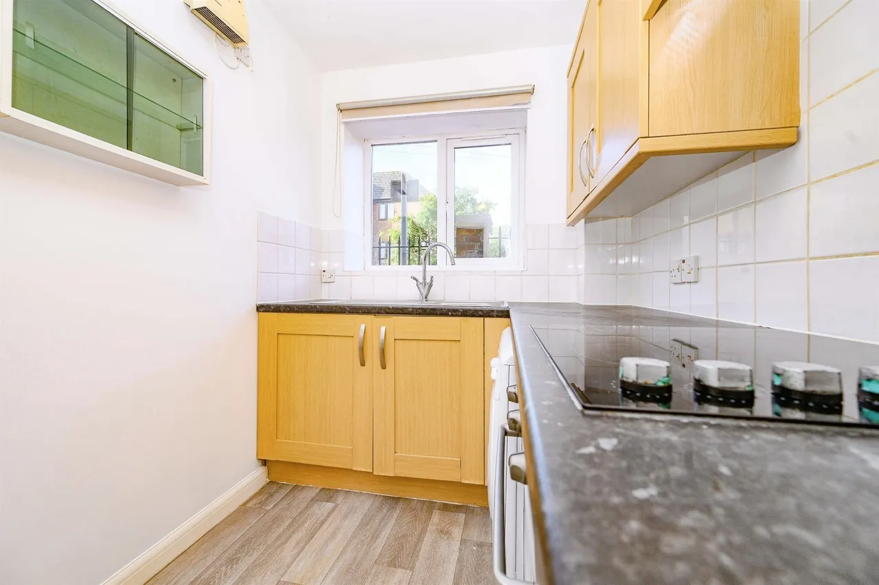 Alexandra Road, Hemel Hempstead, HP2, photo 3