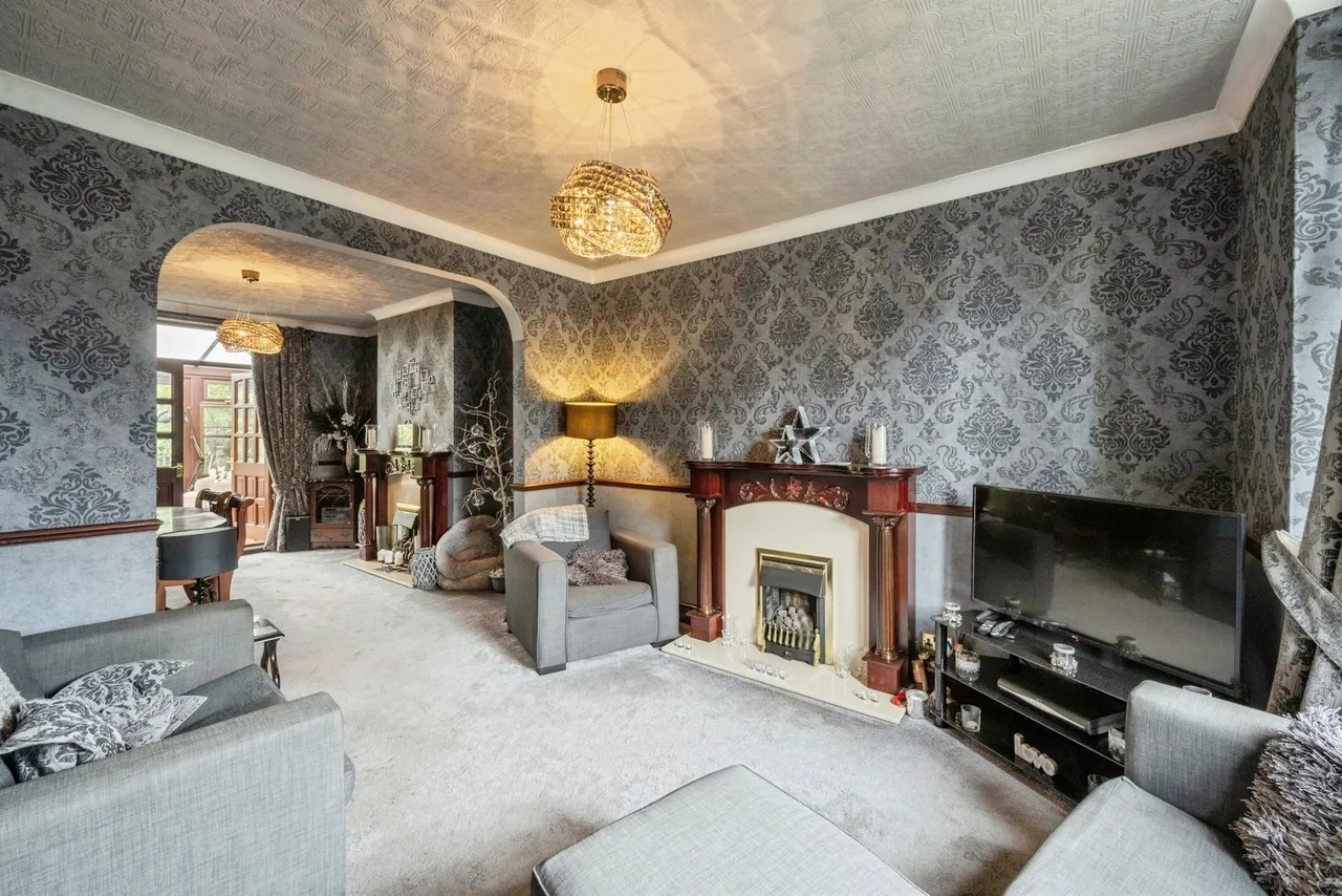 Warwick Road, SCUNTHORPE, photo 5