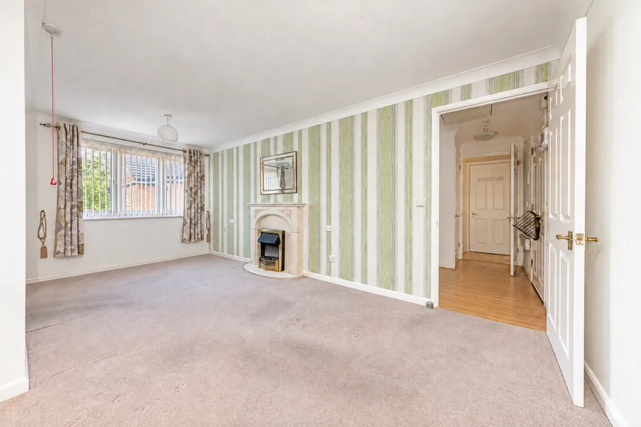 Yorktown Road, Sandhurst, GU47, photo 8