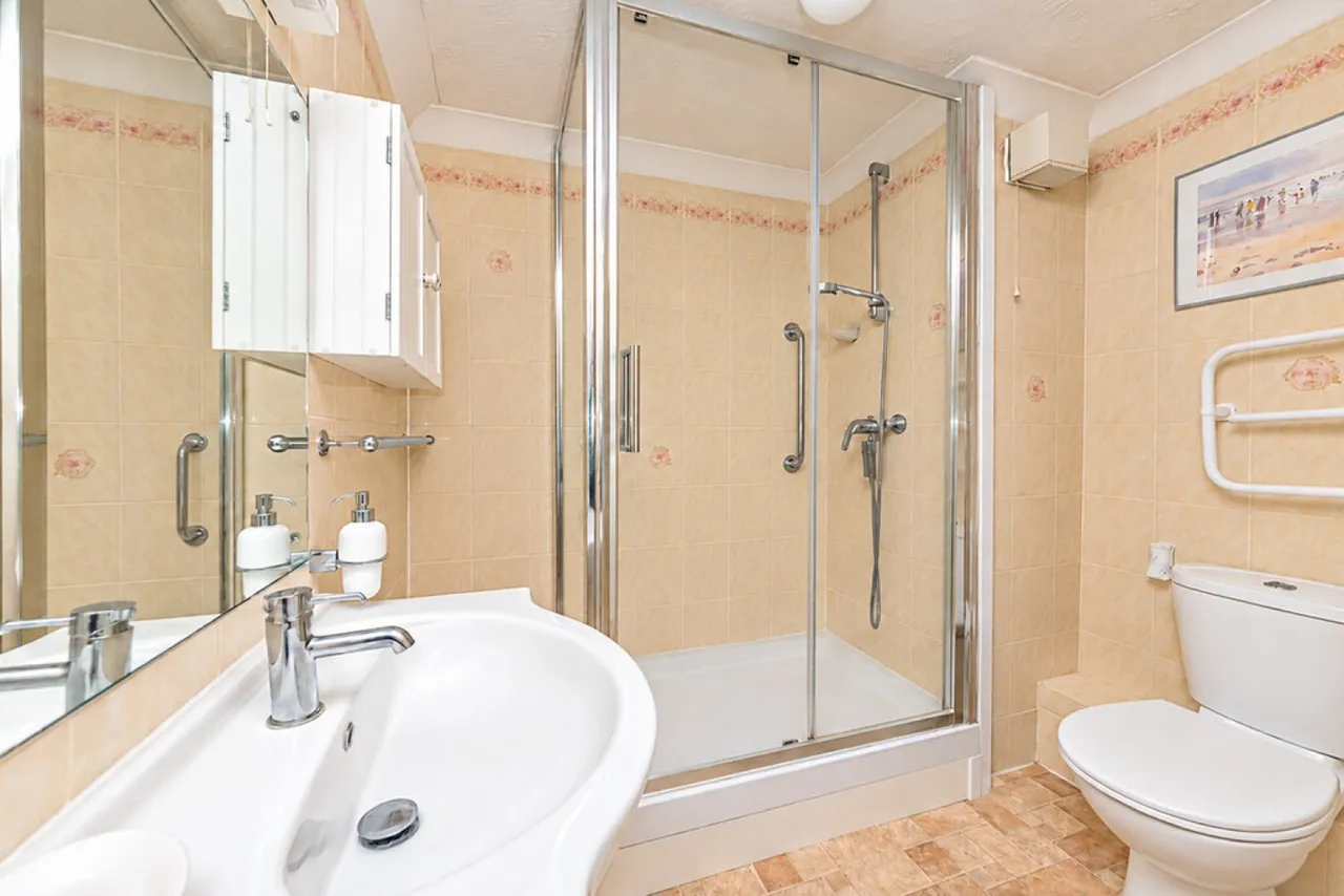 Yorktown Road, Sandhurst, GU47, photo 4