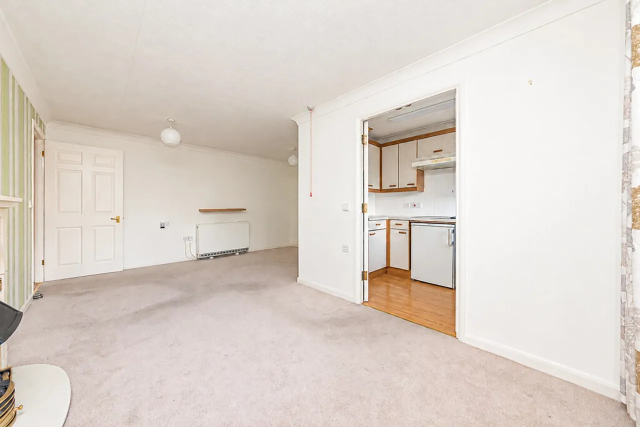 Yorktown Road, Sandhurst, GU47, photo 5