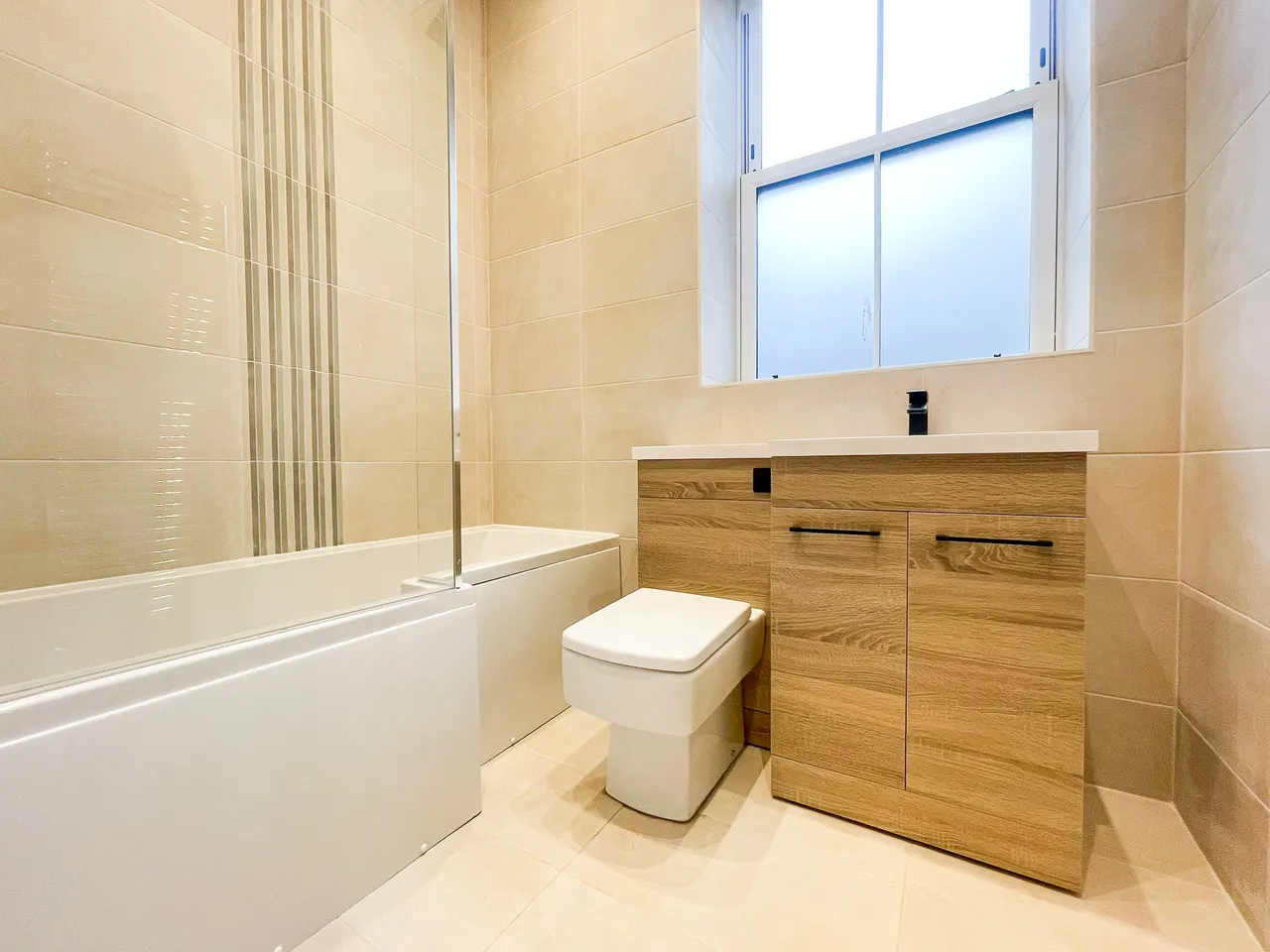 Mill Pool Close, Woodley, SK6, photo 16