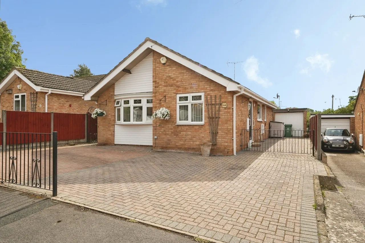 2 bed house for sale — The Lawns, Abbeydale, Gloucester, Gloucestershire, GL4