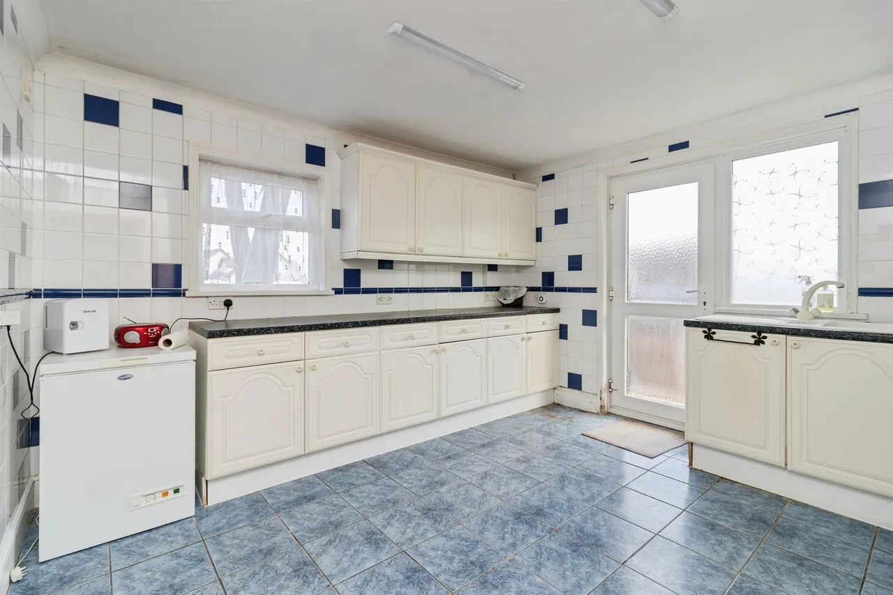 Barnfield Road, Paignton, photo 11