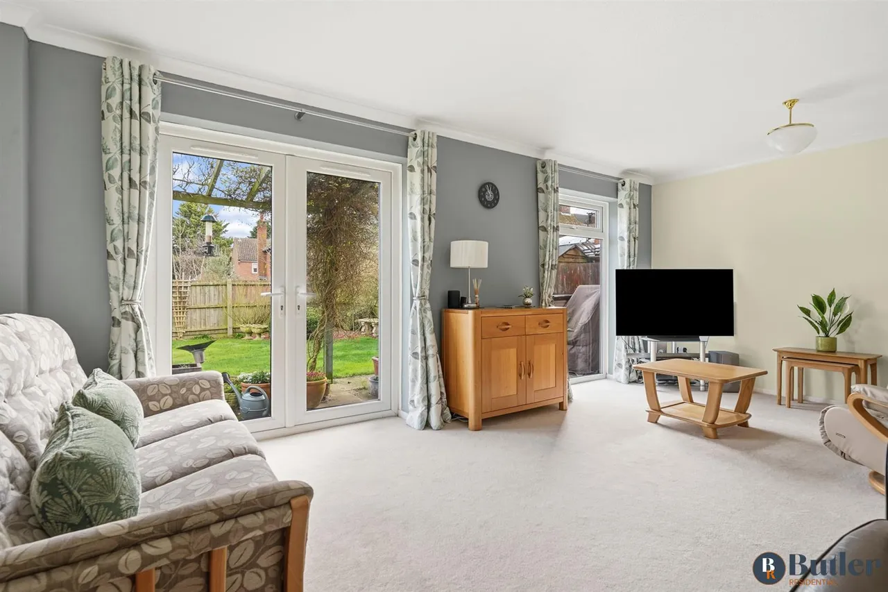 Town Orchard, St. Neots, PE19, photo 4