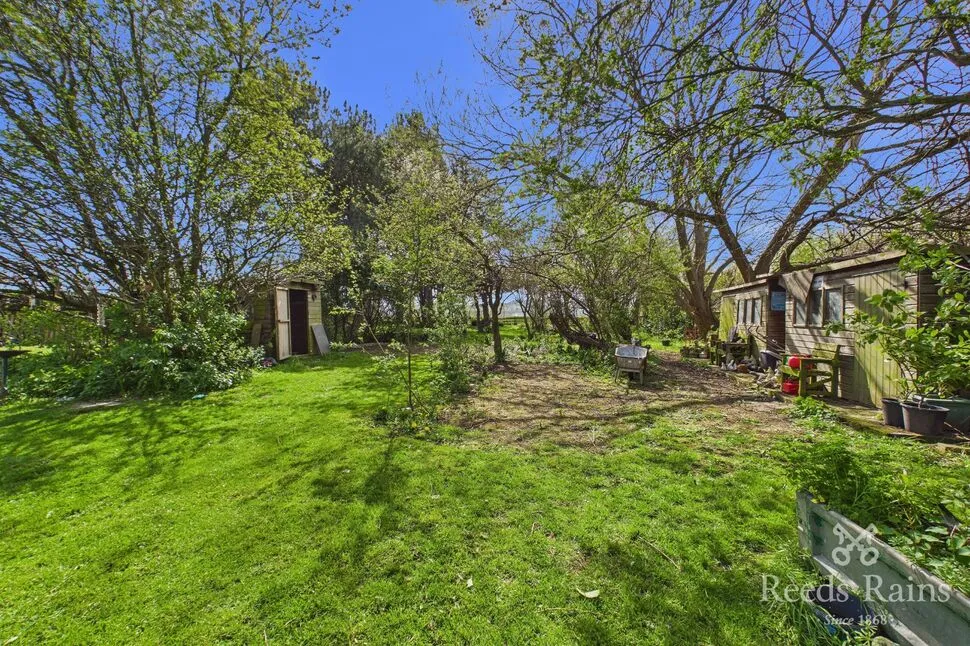 Brook Avenue, Towyn, LL22, photo 21