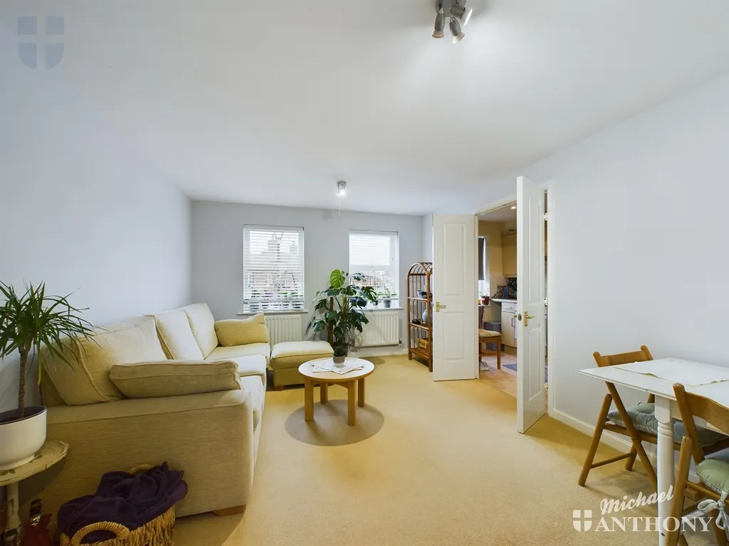 Kingsgate, Aylesbury, HP19, photo 3