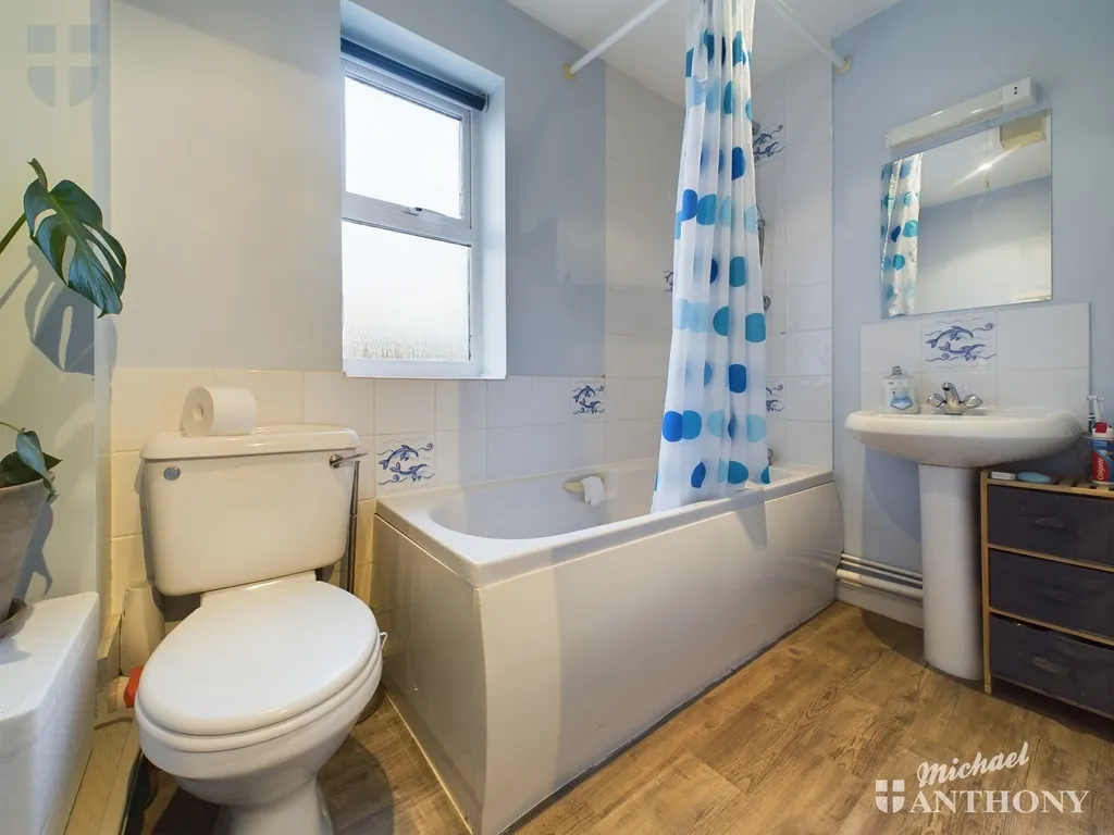 Kingsgate, Aylesbury, HP19, photo 9