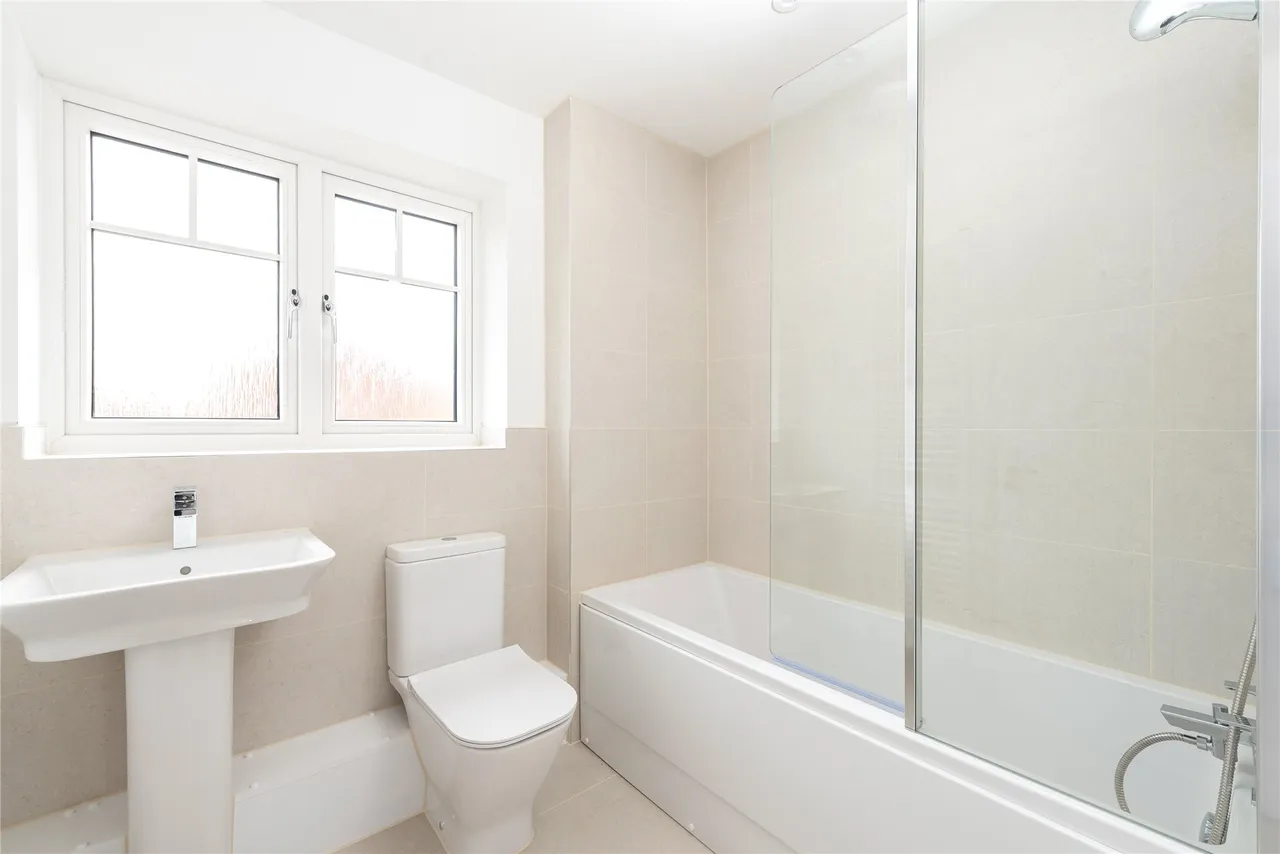 Ickwell Road, Upper Caldecote, SG18, photo 9