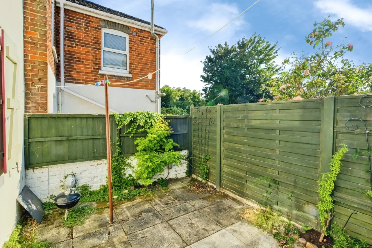 Longland, Salisbury, SP2, photo 11