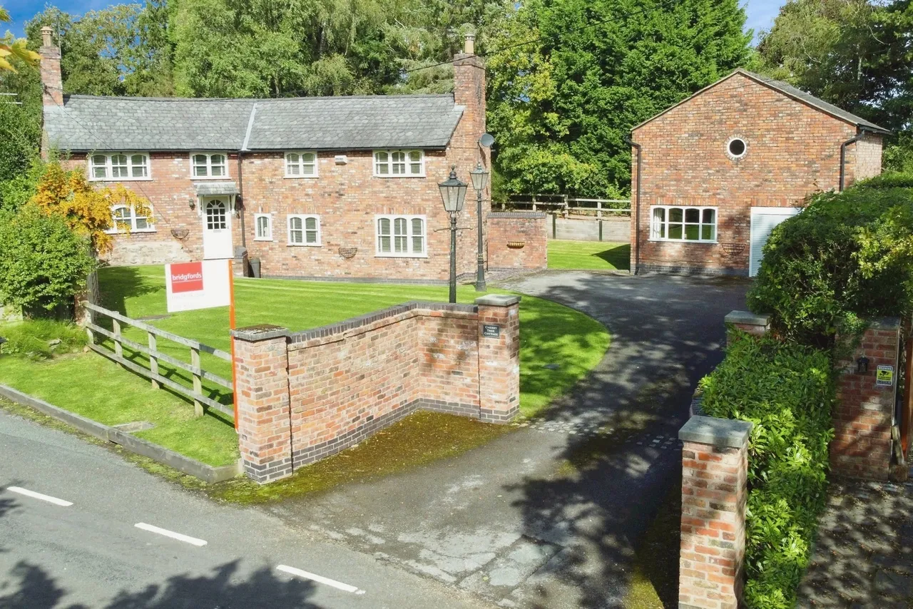 4 bed house for sale — Oak Road, Mottram St. Andrew, Macclesfield, SK10