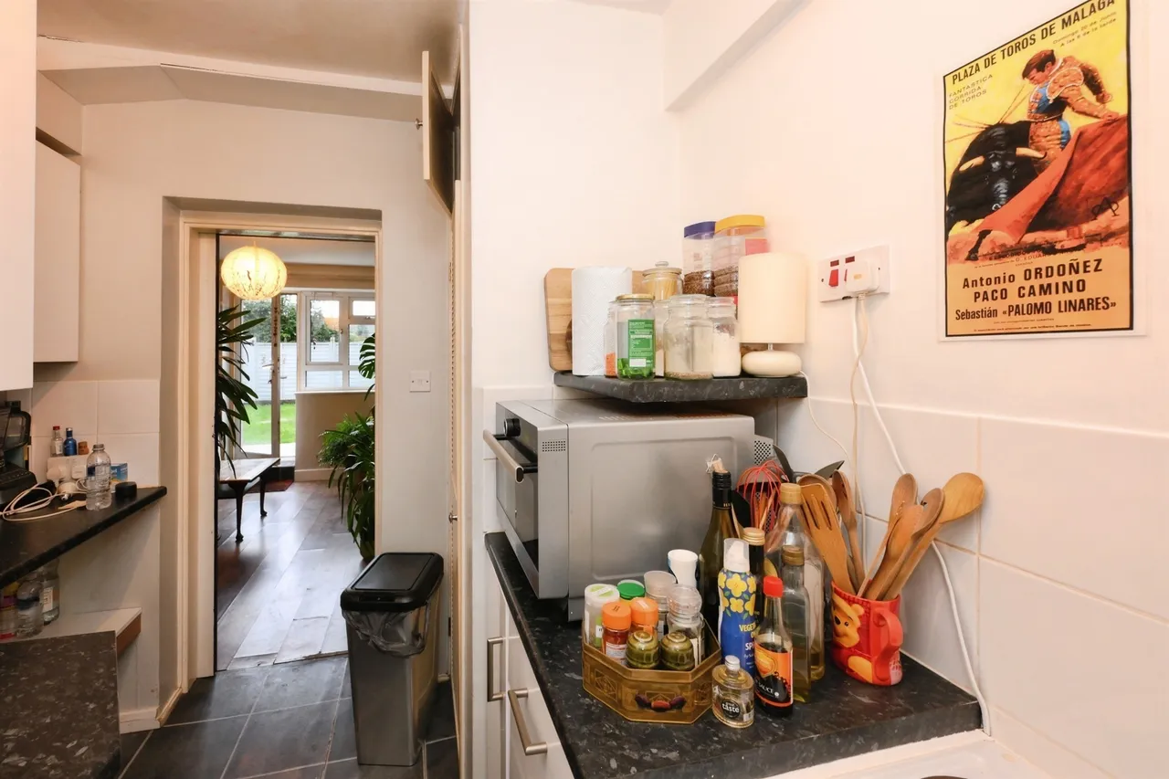 Tudor Way, Hertford, photo 9