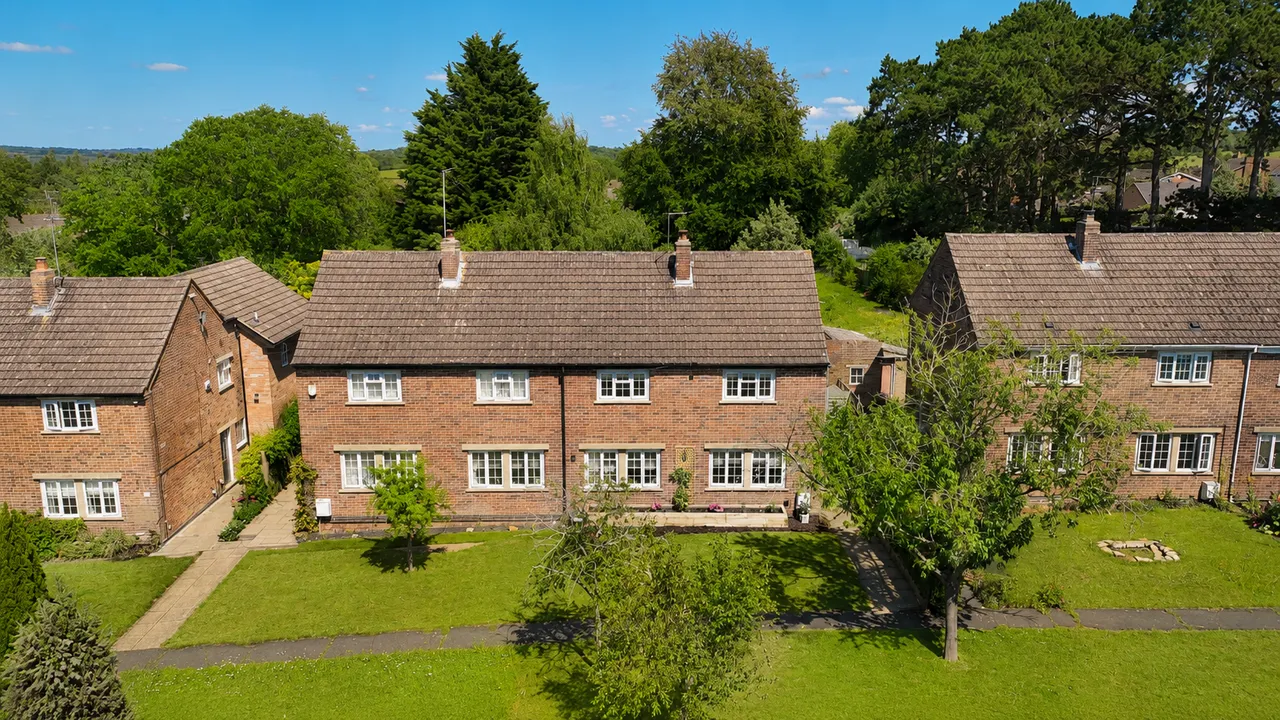 4 bed house for sale — High Street,, Great Houghton, Northampton, NN4 7AF