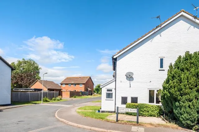 Dovecote Road, Reading, RG2, photo 18