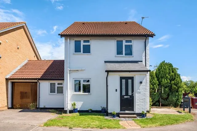 2 bed house for sale, Dovecote Road, Reading, RG2