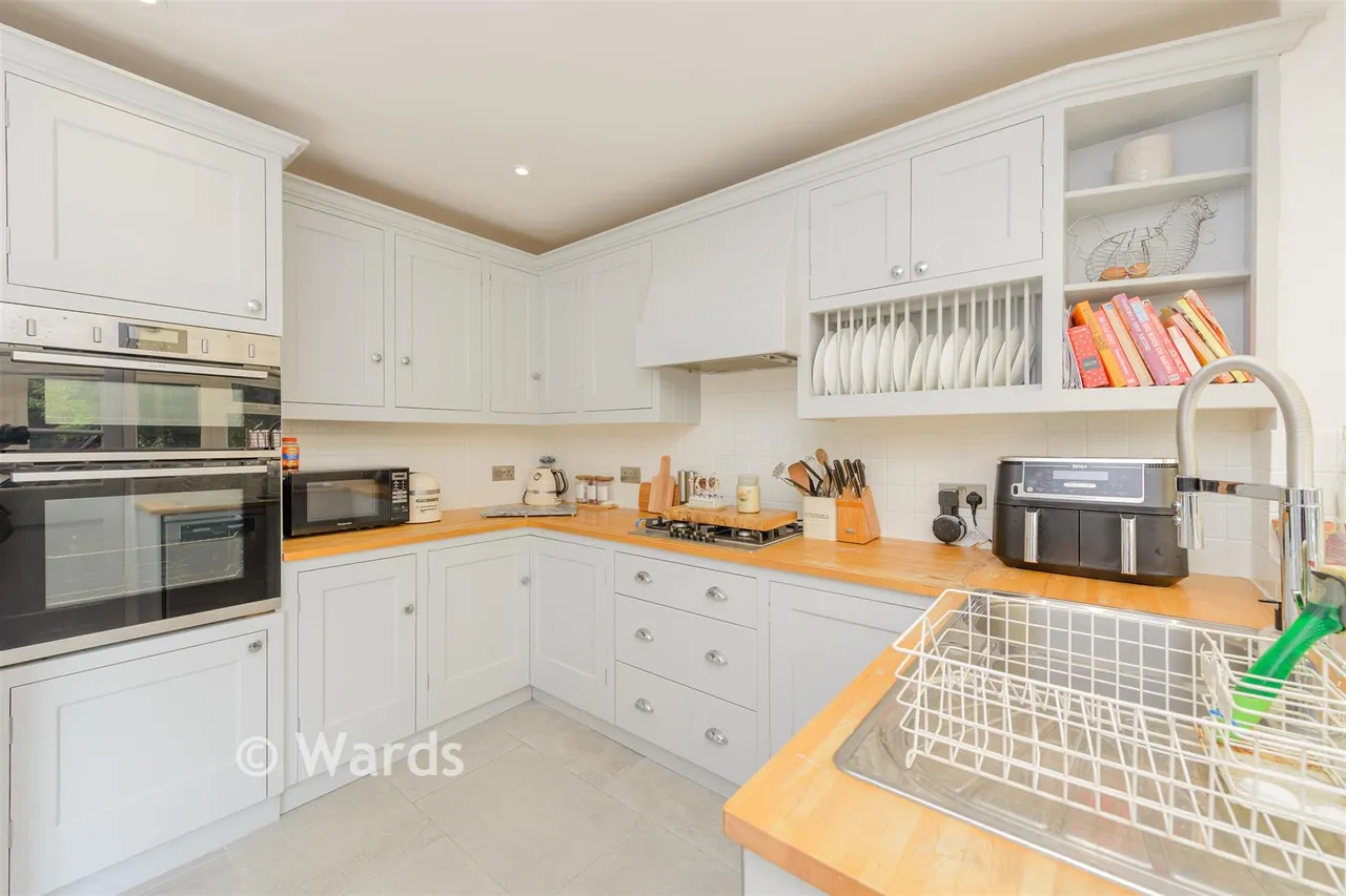 Whitepost Lane, Culverstone, DA13, photo 3