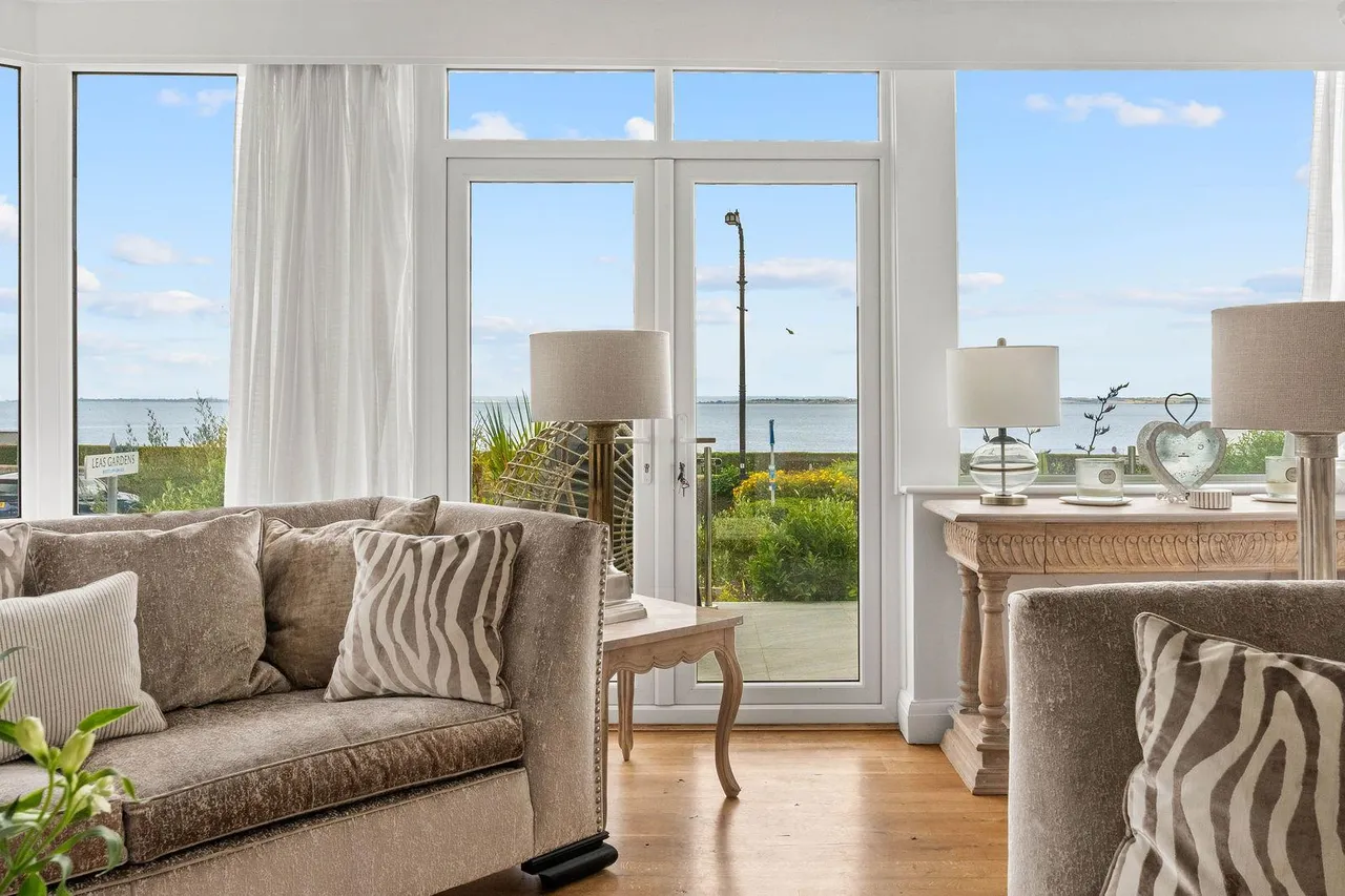 Chalkwell Esplanade, Westcliff-On-Sea, photo 14