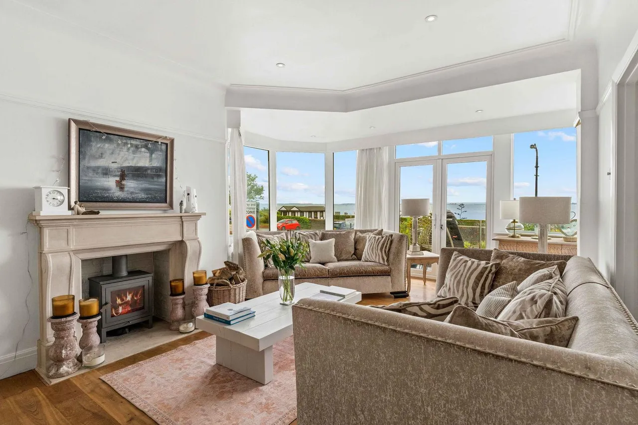 Chalkwell Esplanade, Westcliff-On-Sea, photo 13