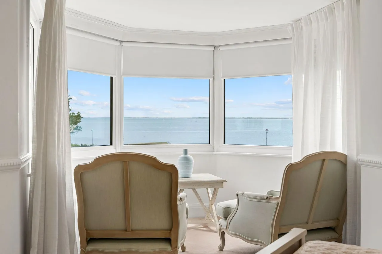 Chalkwell Esplanade, Westcliff-On-Sea, photo 27