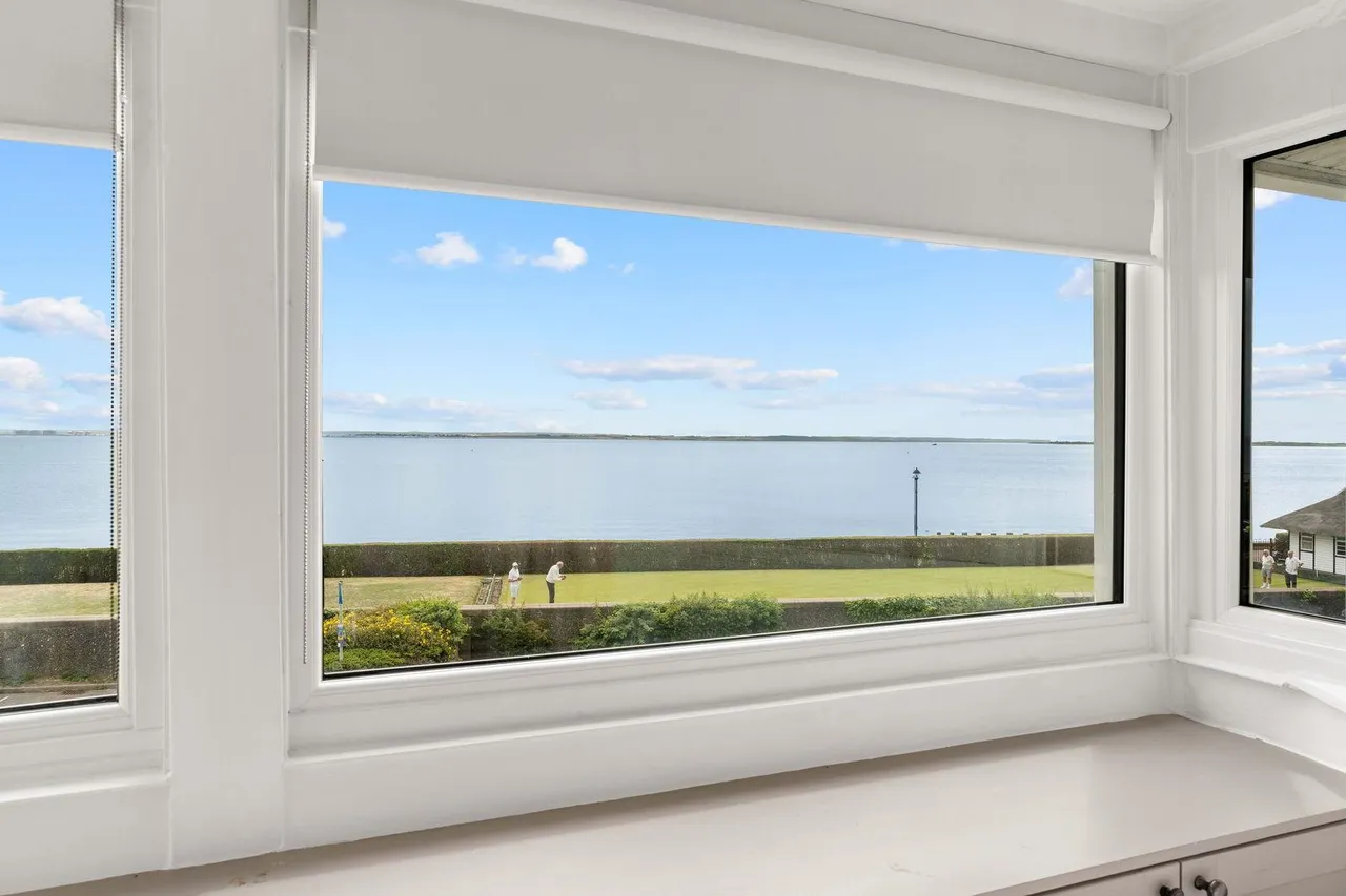Chalkwell Esplanade, Westcliff-On-Sea, photo 8