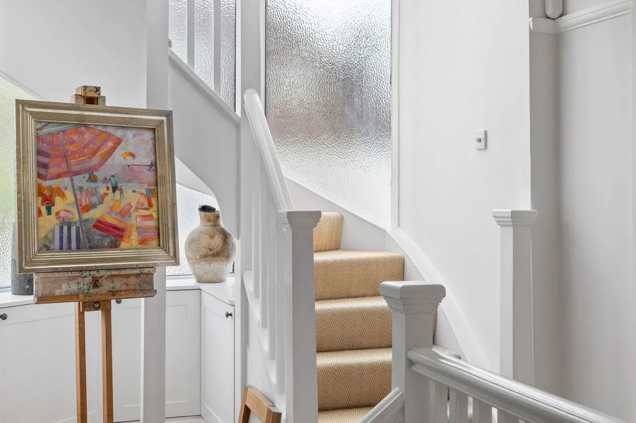 Chalkwell Esplanade, Westcliff-On-Sea, photo 39