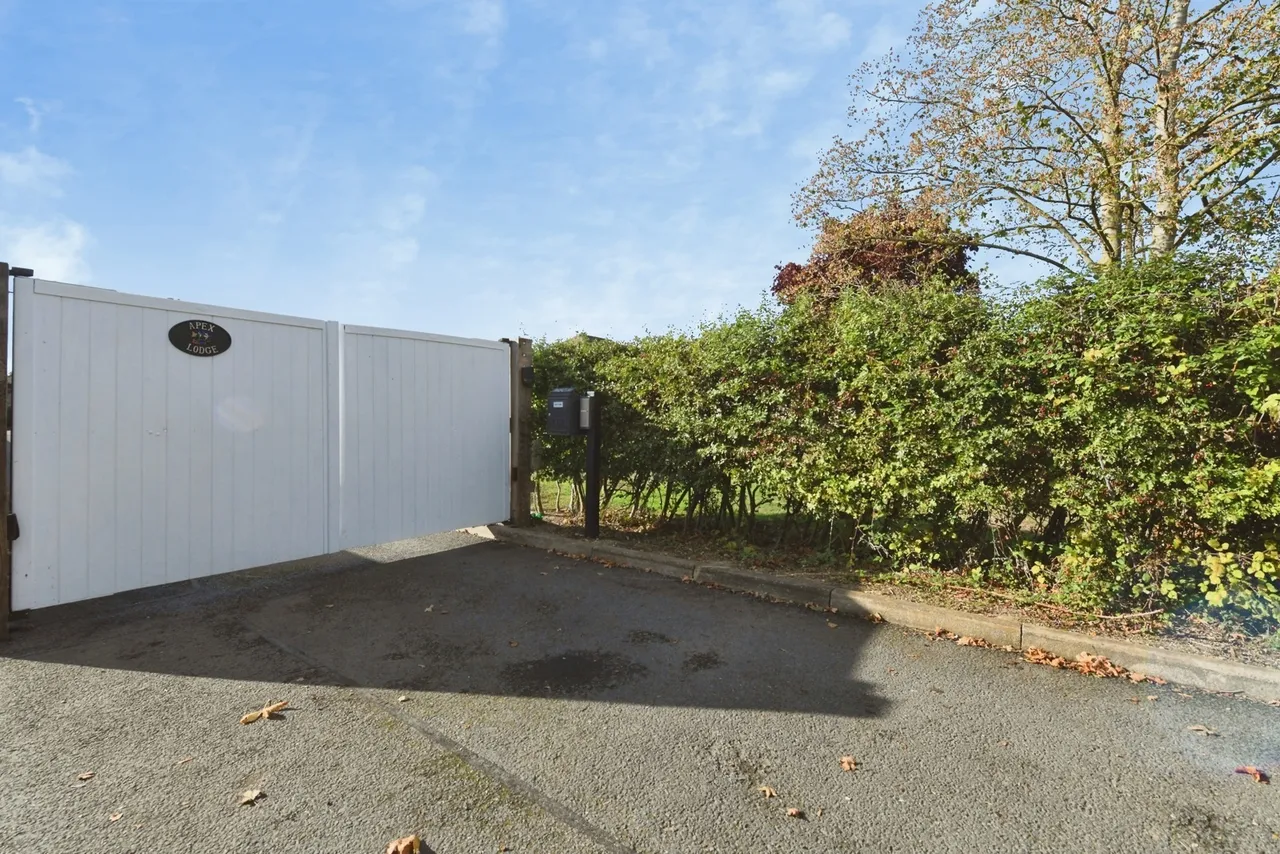 Great Tey Road, Little Tey, CO6, photo 38