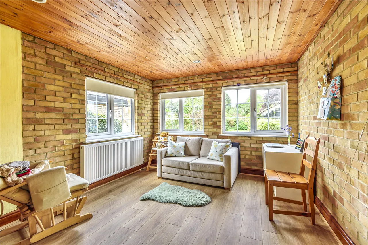 Wensleydale Road, Hampton, TW12 2LP, photo 8