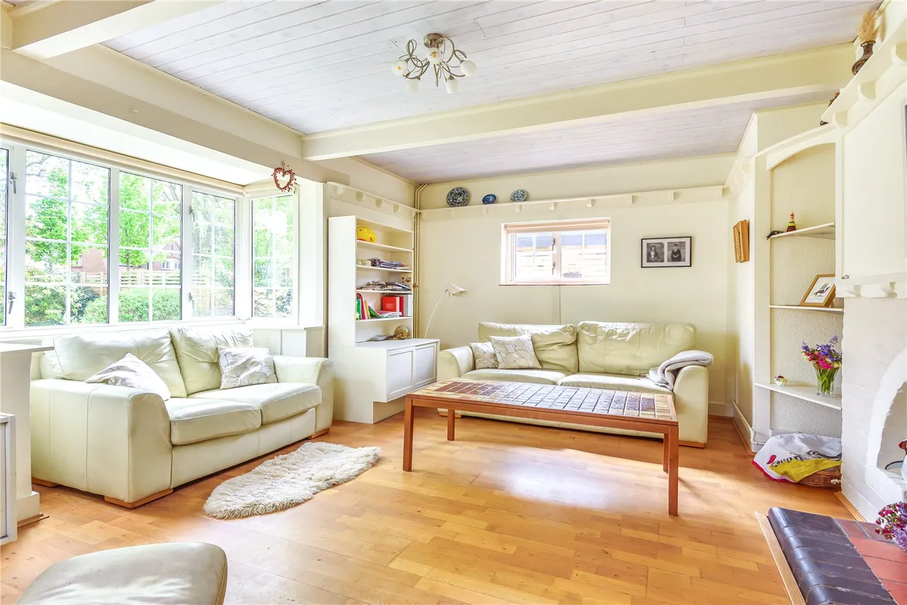 Wensleydale Road, Hampton, TW12 2LP, photo 2