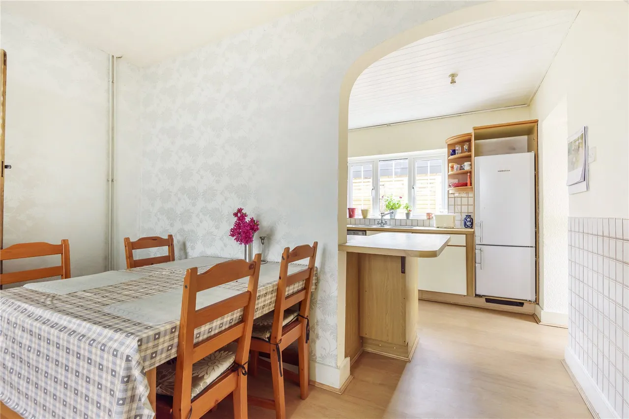 Wensleydale Road, Hampton, TW12 2LP, photo 5