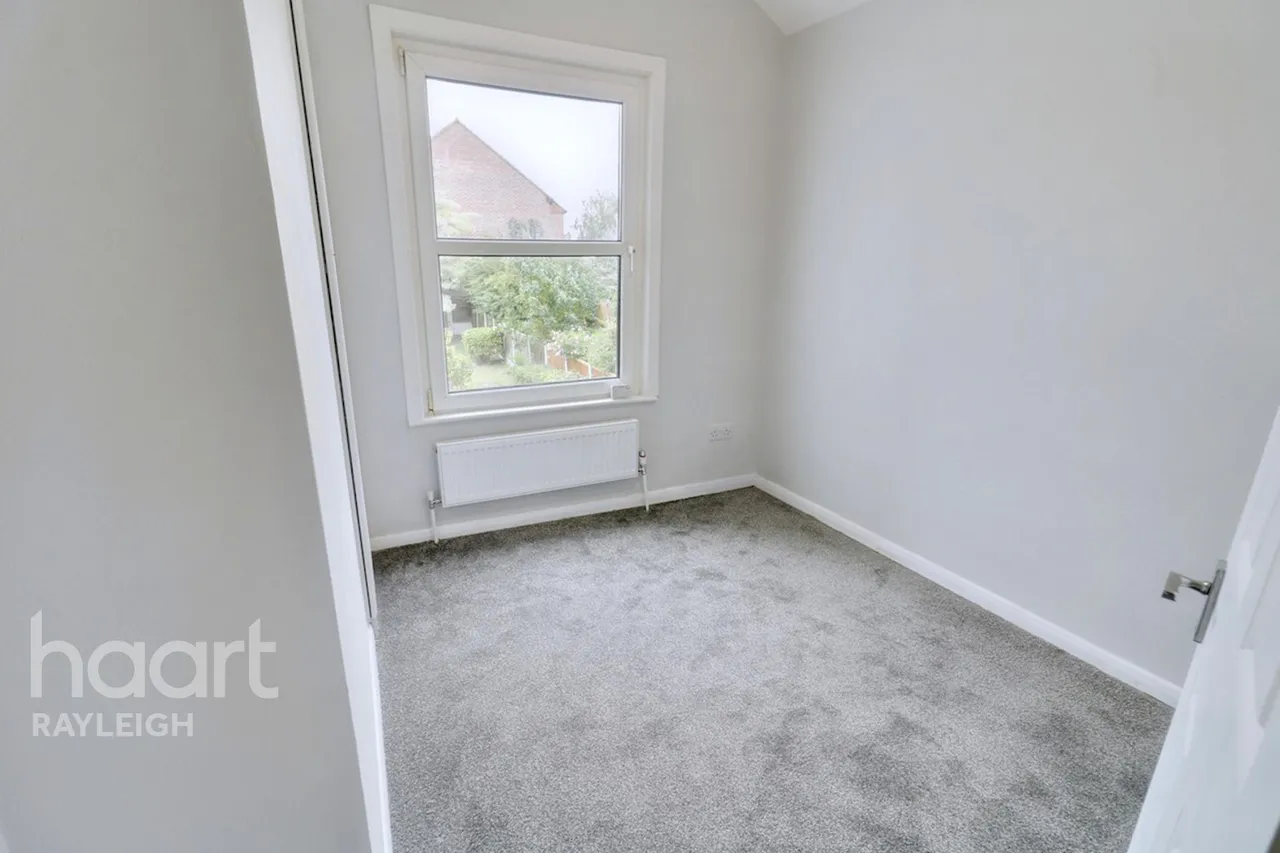 High Road, Rayleigh, SS6, photo 16