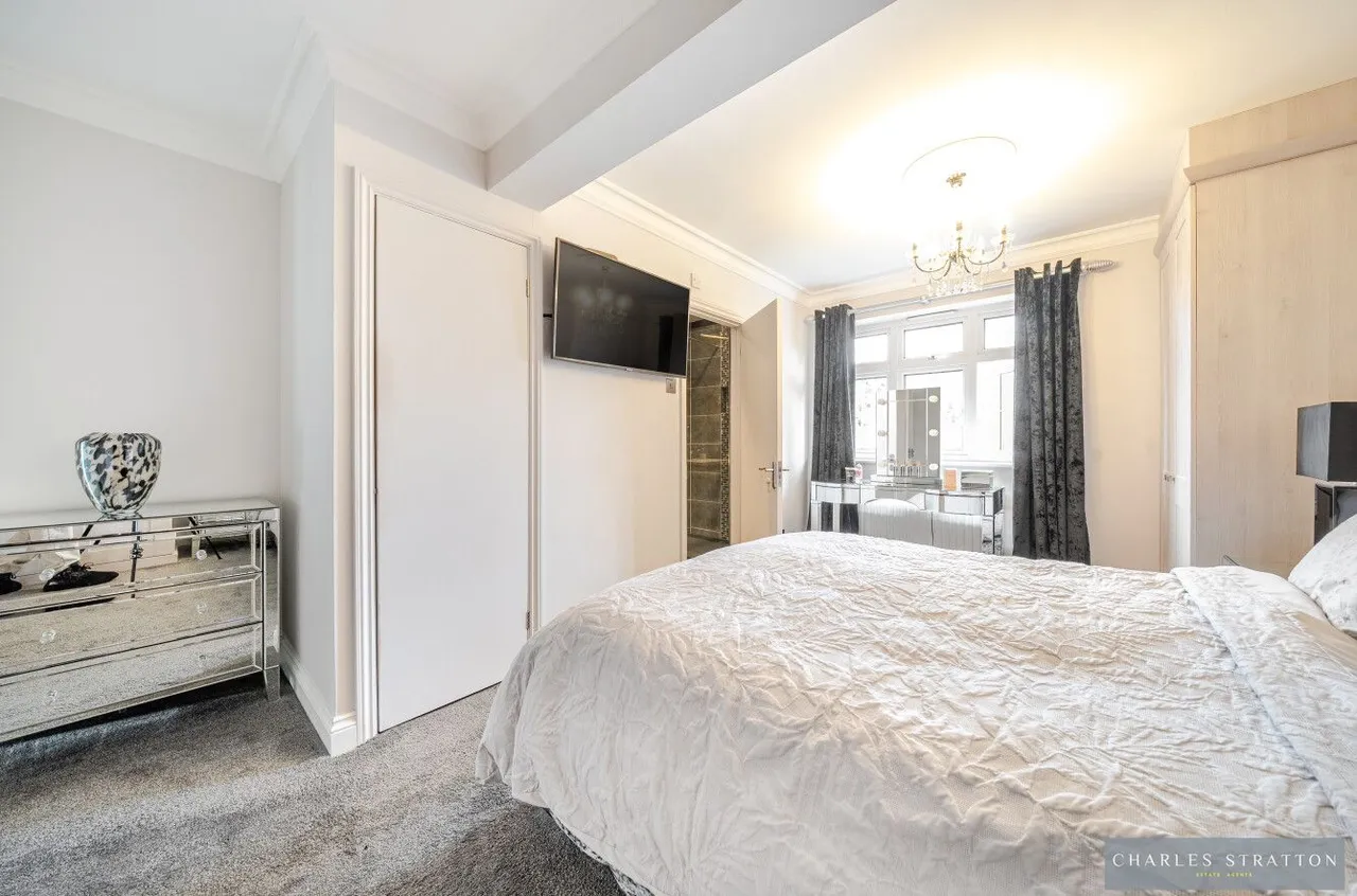 Brook Road, Romford, Essex, RM2 5QT, photo 20