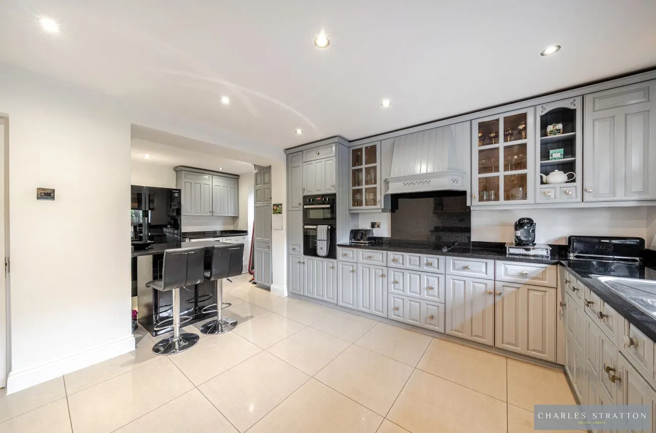 Brook Road, Romford, Essex, RM2 5QT, photo 15