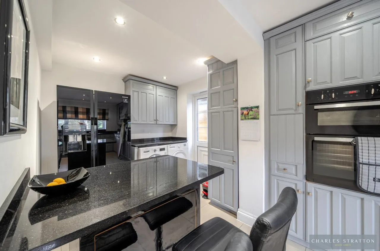 Brook Road, Romford, Essex, RM2 5QT, photo 16