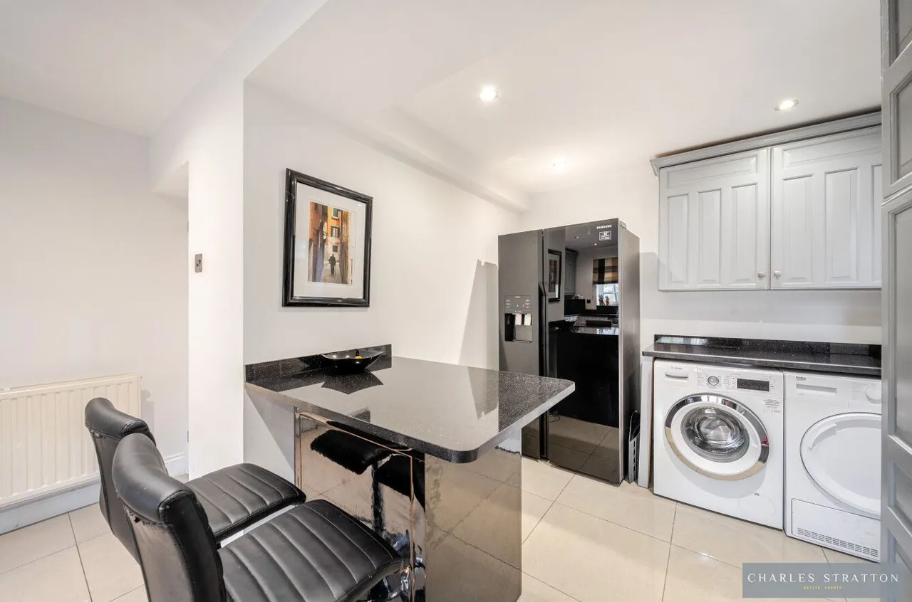 Brook Road, Romford, Essex, RM2 5QT, photo 17