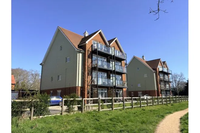 Lake Avenue, Camberley, GU16, photo 23