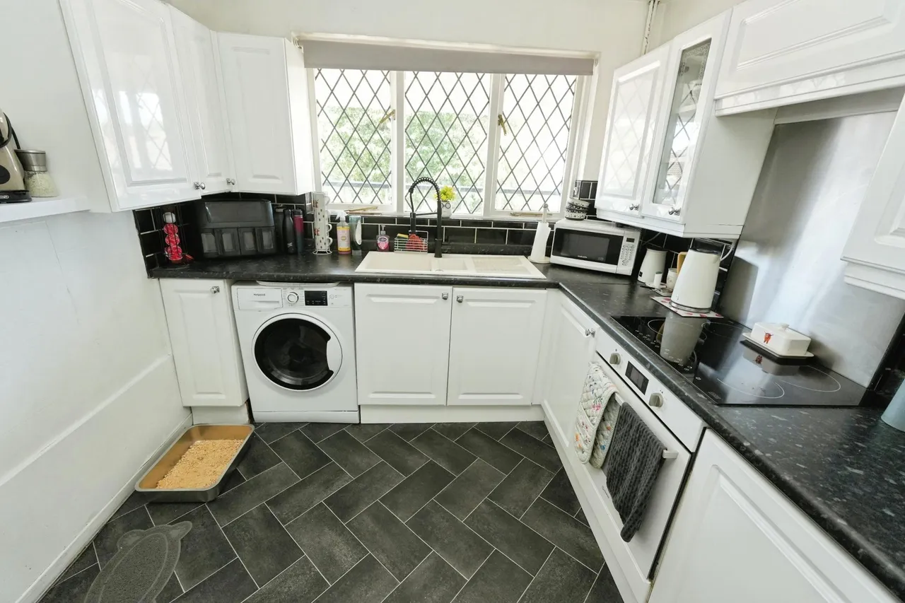 Scribbans Close, Smethwick, B66, photo 6