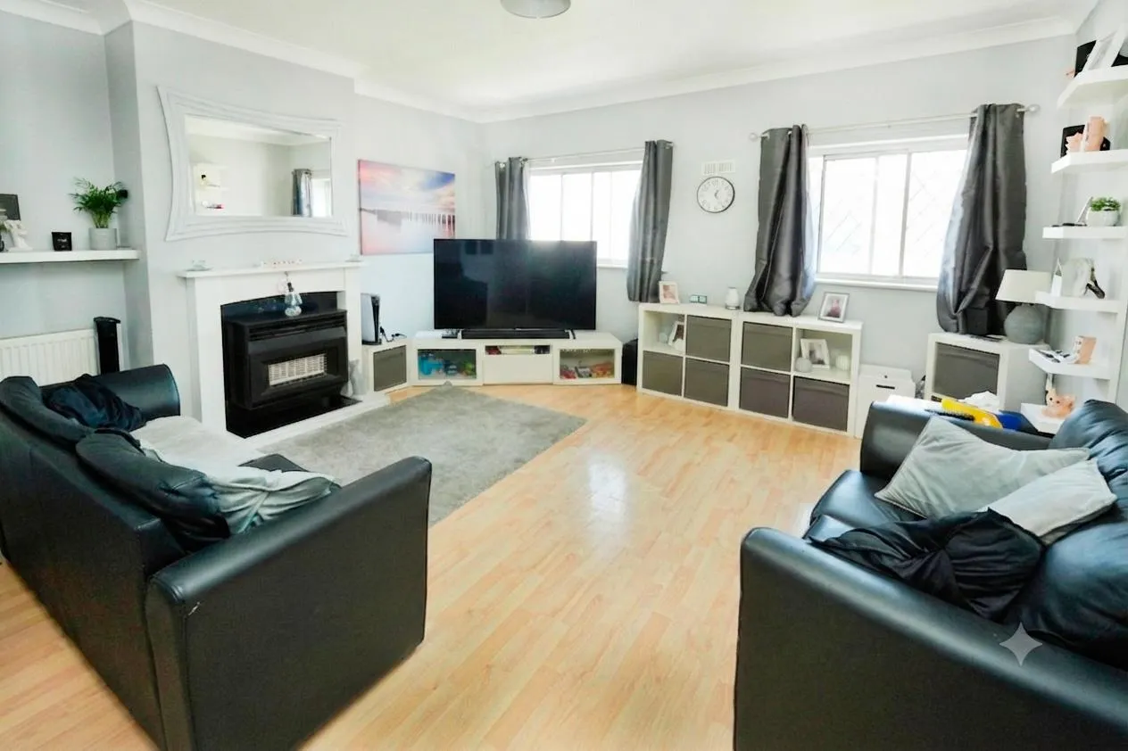 Scribbans Close, Smethwick, B66, photo 2