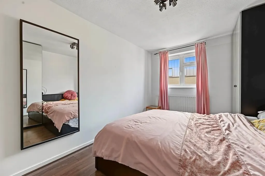 Ashbridge Street, London, photo 7