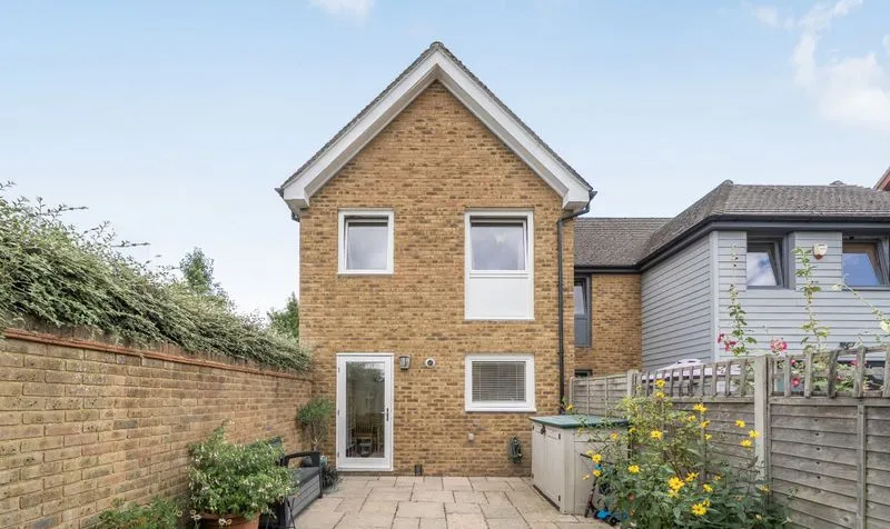 Pelman Way, Epsom, KT19, photo 17