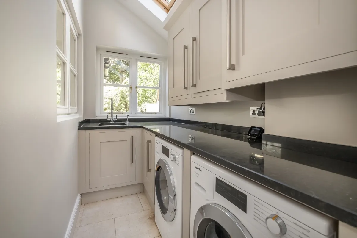 Bainbridge Close, Richmond TW10, photo 6