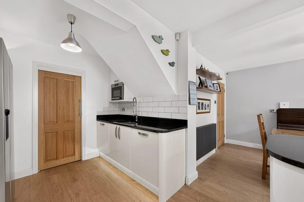 Ashwood Bowdon, Altrincham WA14 3DN, photo 8