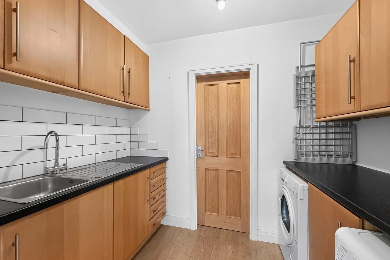 Ashwood Bowdon, Altrincham WA14 3DN, photo 13