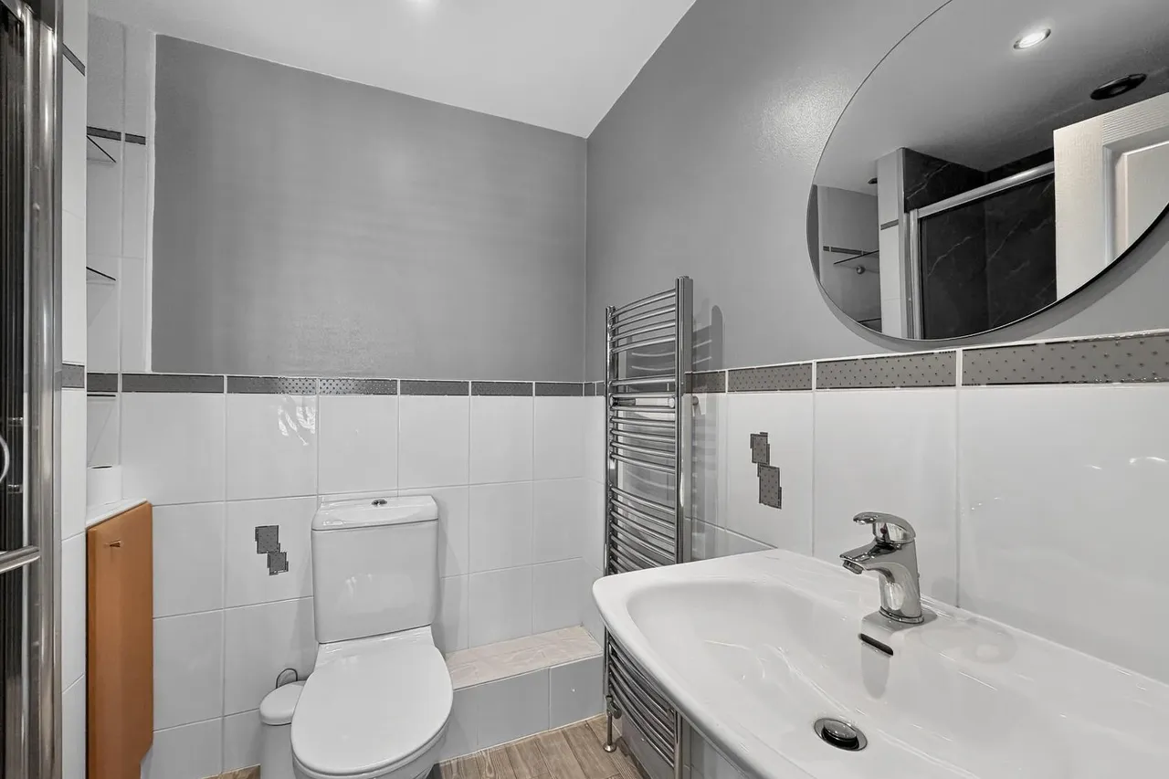 Ashwood Bowdon, Altrincham WA14 3DN, photo 30