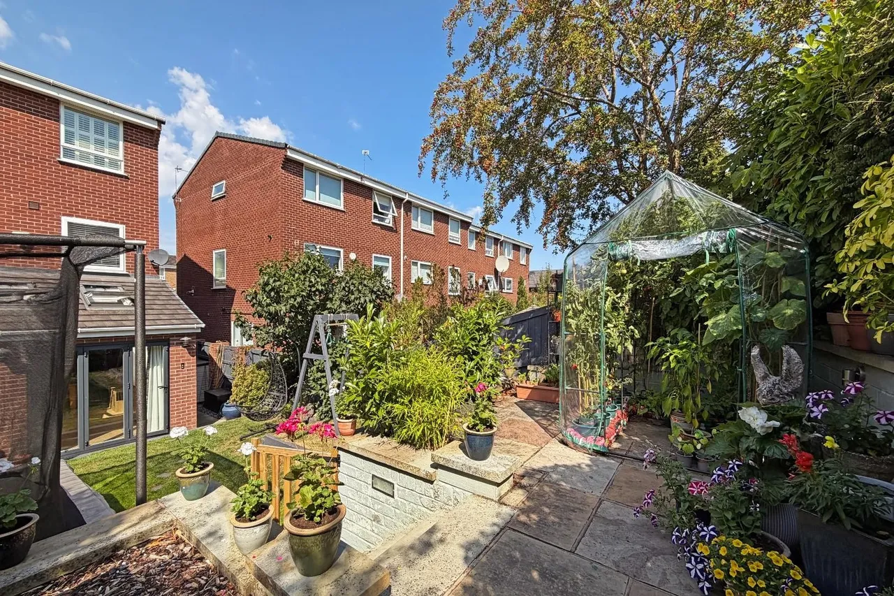 Ashwood Bowdon, Altrincham WA14 3DN, photo 39