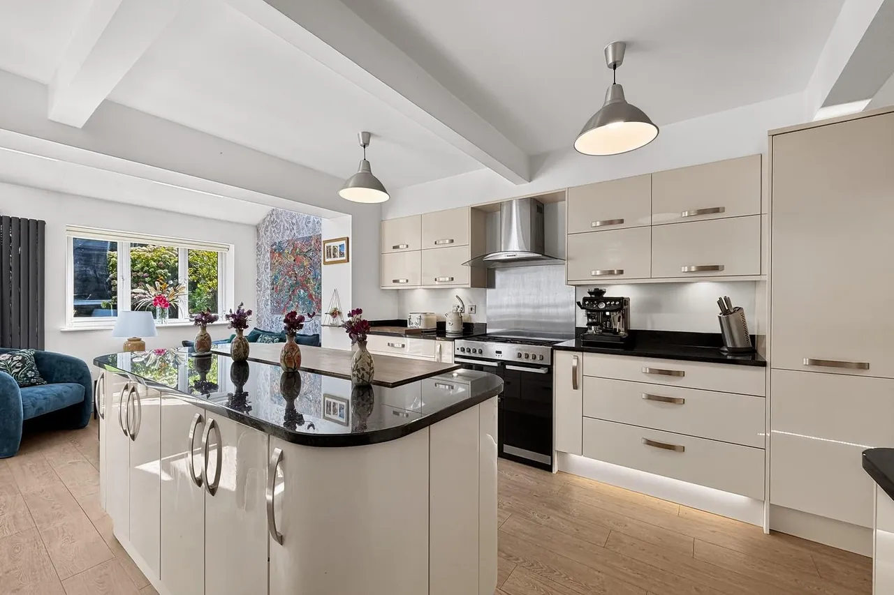 Ashwood Bowdon, Altrincham WA14 3DN, photo 9